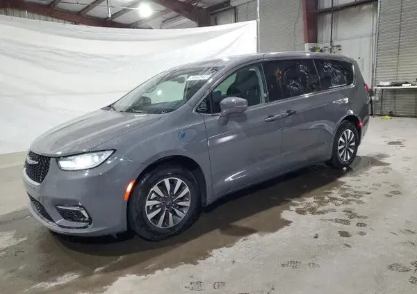 lubelskie Chrysler Pacifica cena 69000 przebieg: 52000, rok produkcji 2021 z Świdnica